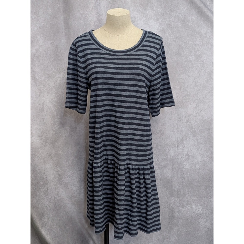 Artisan NY Women Large Grey Navy Striped Drop Waist Ruffle Hem Knit Dress L C112